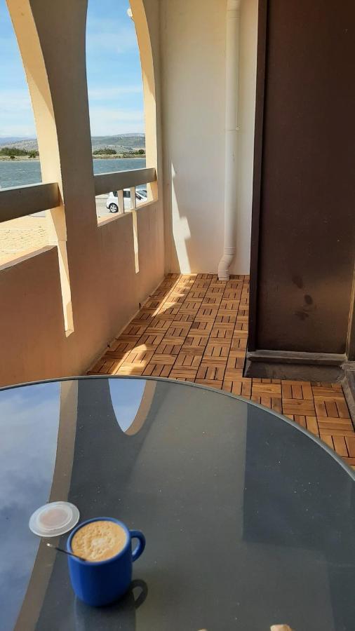 T2 Cabine Avec Tres Belle Vue Sur Le Port De Plaisance Leucate Exterior photo