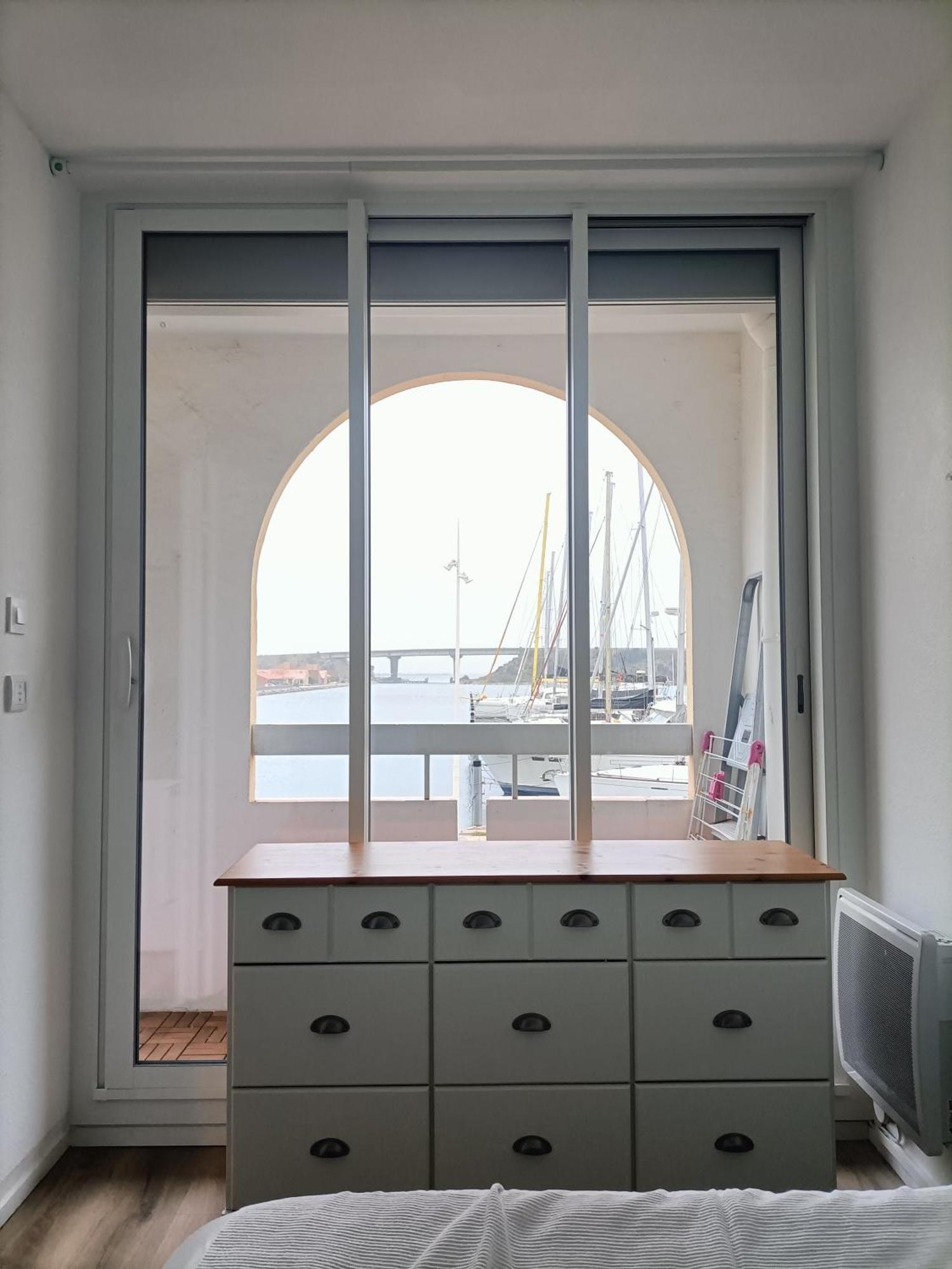 T2 Cabine Avec Tres Belle Vue Sur Le Port De Plaisance Leucate Exterior photo